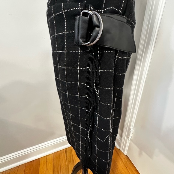 David N Wool Blend Black Windowpane Wrap Skirt Faux Leather Fringe Detail. 10. - Picture 10 of 15